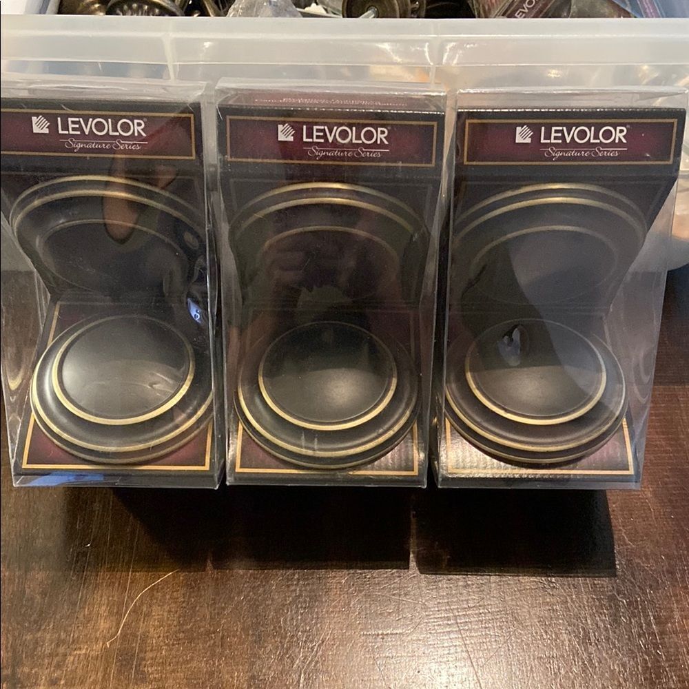 Levolor Bronze Medallion Curtain holdbacks Set of 3